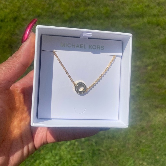 MICHAEL KORS necklace​ - Picture 1 of 16